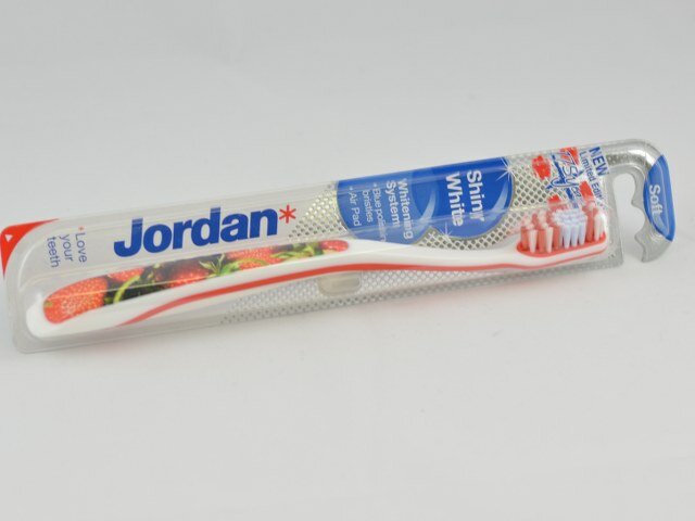 Jordan Hambahari Shiny White Soft